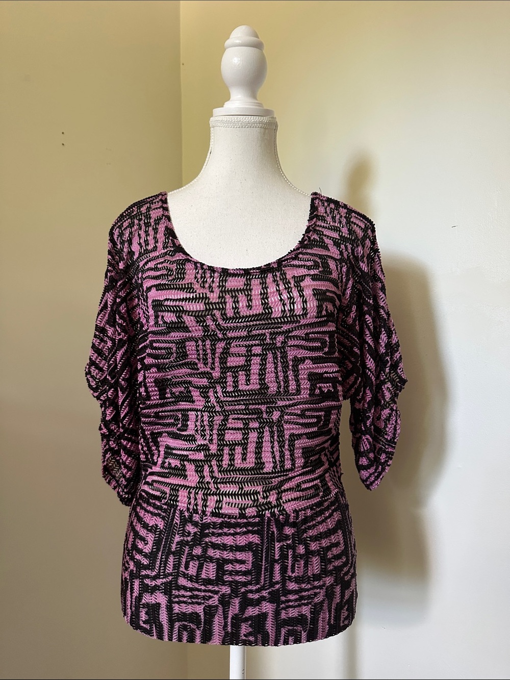 BIZZ GIRL Retro Y2K Geometric Punk Open Mesh Short Sleeve Banded Blouse Small